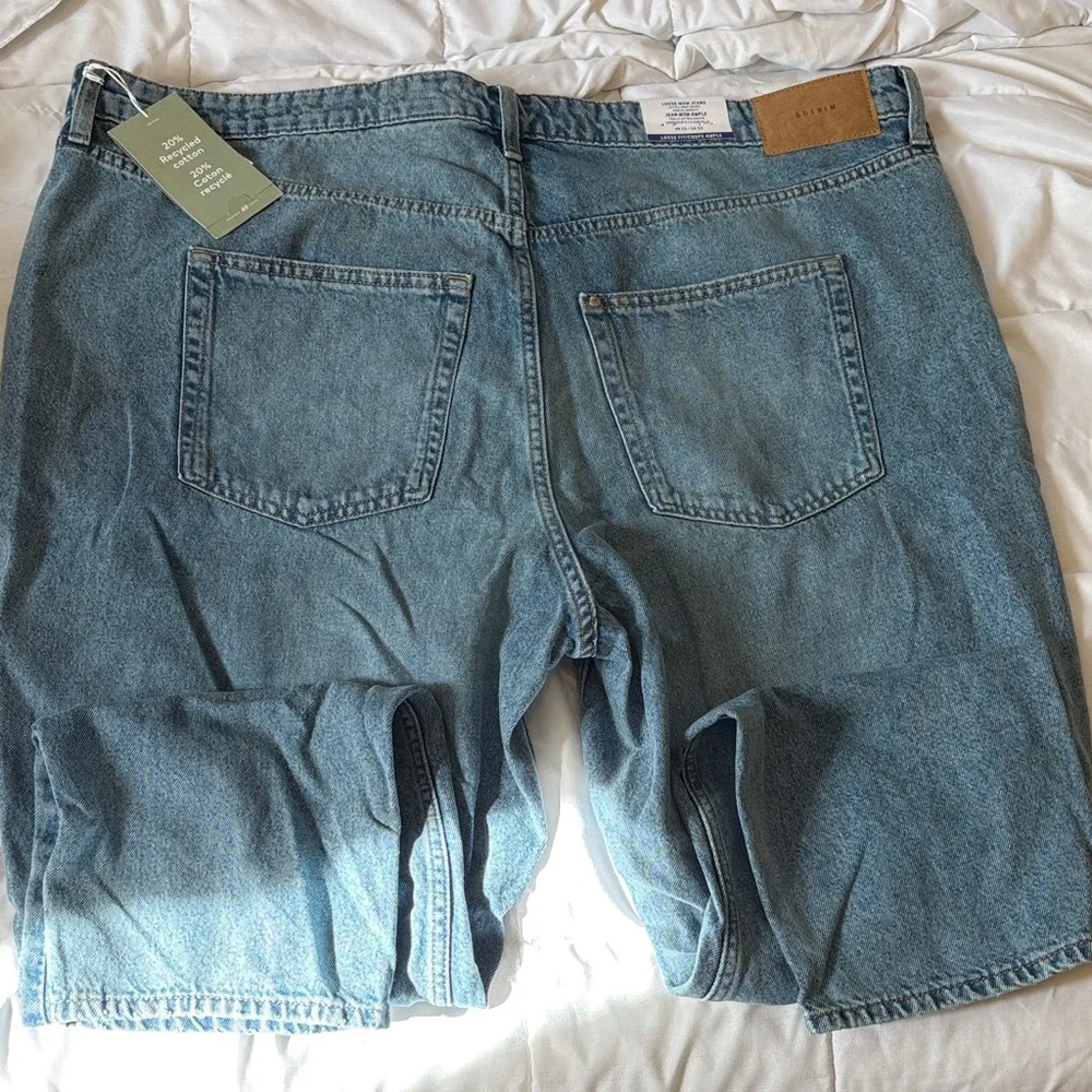 H&M Women's Light Blue Mom Jeans - Picture 6 of 6